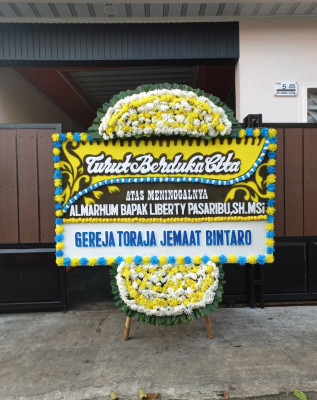 Papan Bunga Duka di Bontang