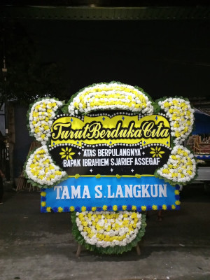 Papan Bunga Duka di Bontang